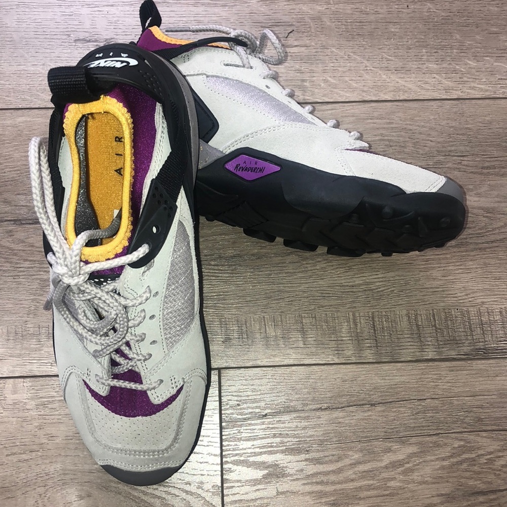Nike Revaderchi air